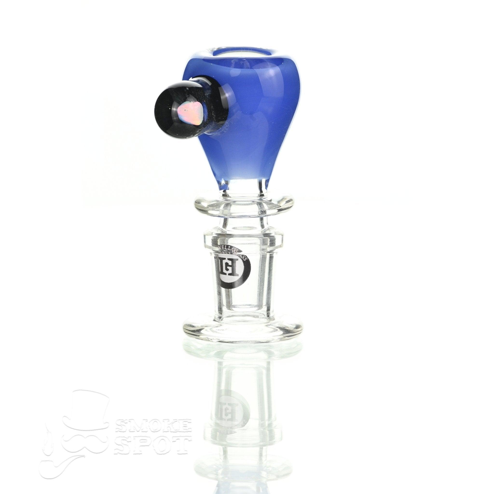 Close-up of Joe Madigan dry herb slide 14 mm with dicro milky blue - Smoke Spot