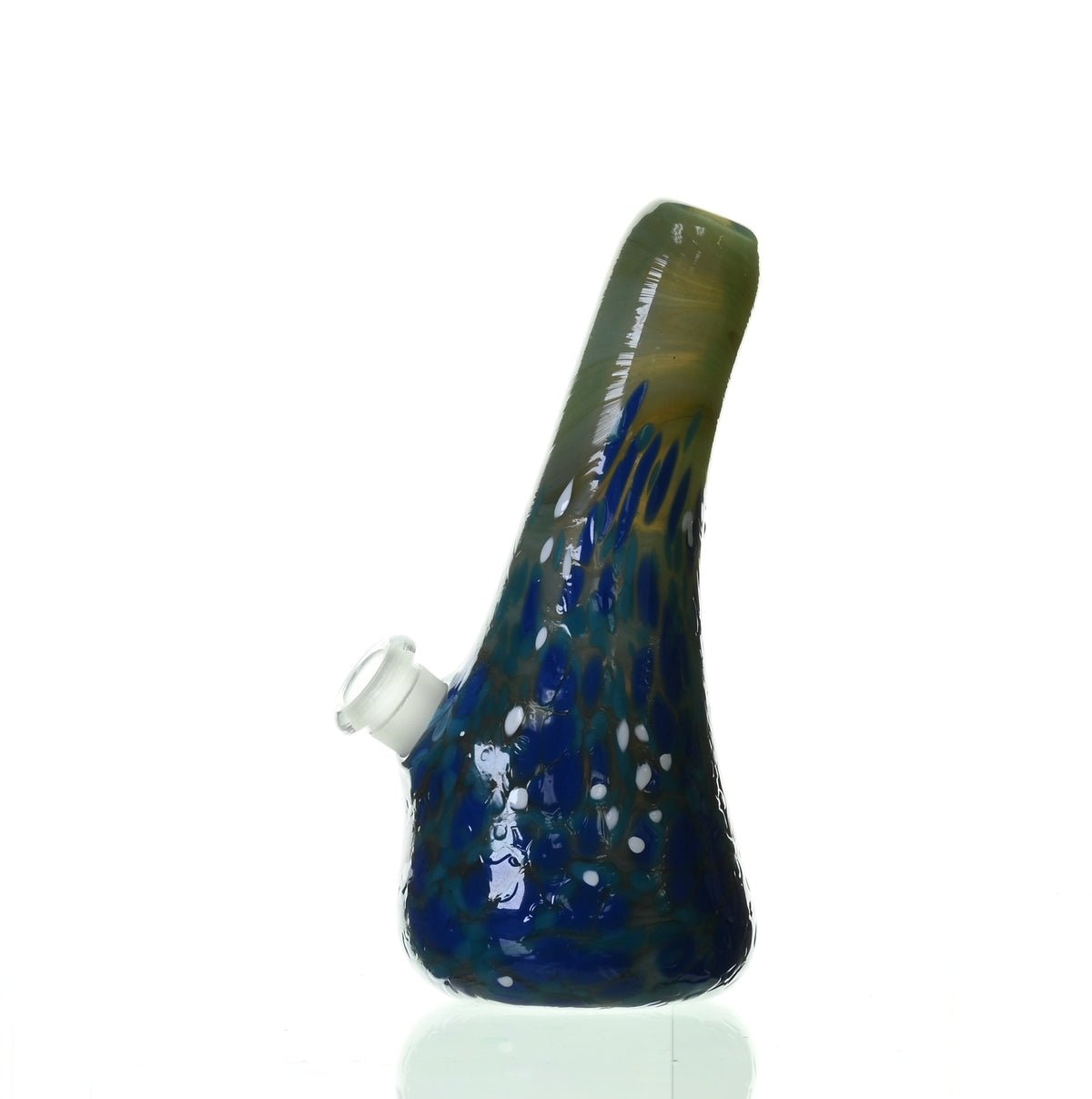 Close-up of SPECIAL K GLASS Soft Glass Medium Cone #122 joint and downstem
