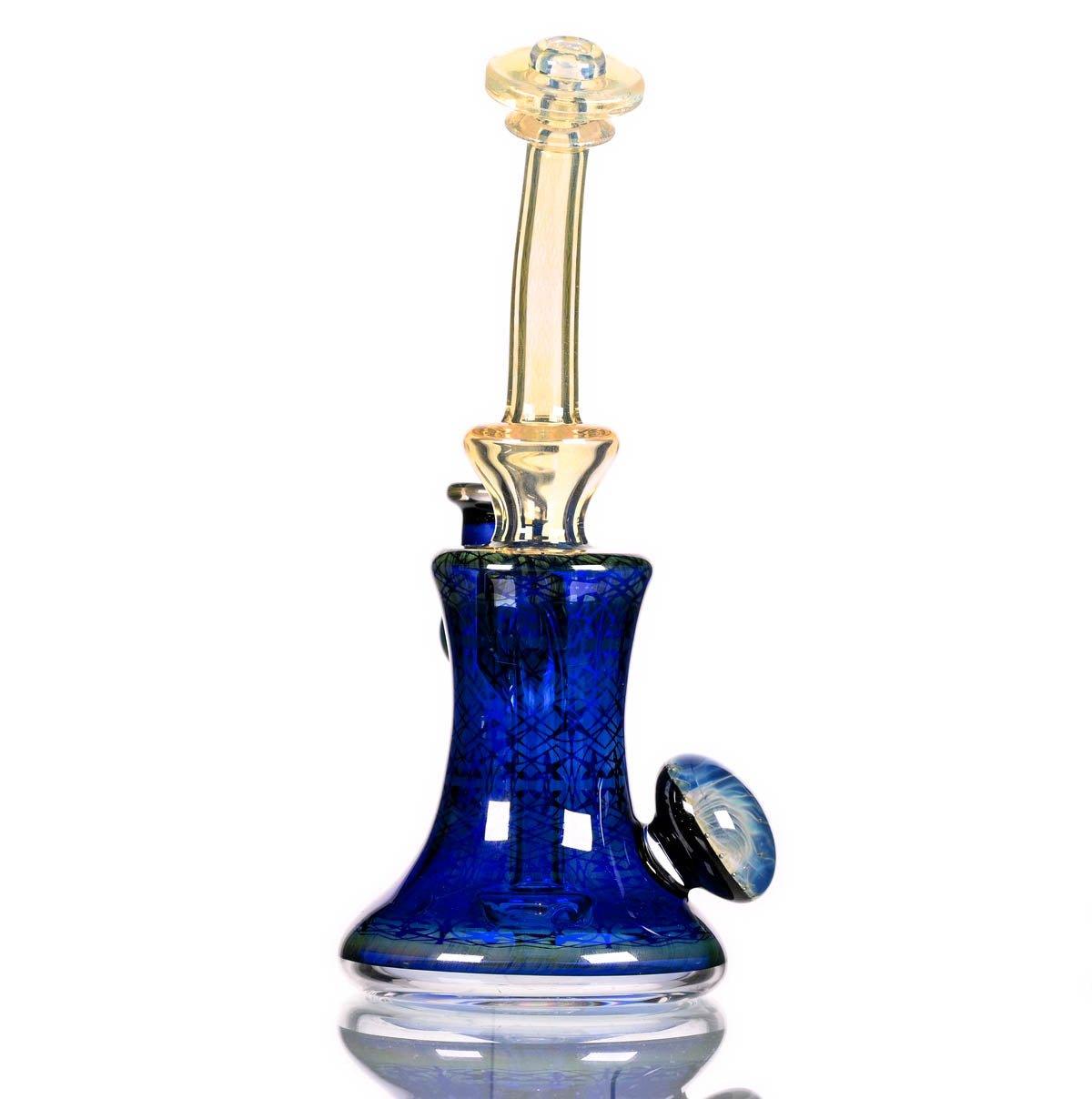 Side view of STAR SEED GLASS 9 Inch Fume Etch Rig with blue and green colors