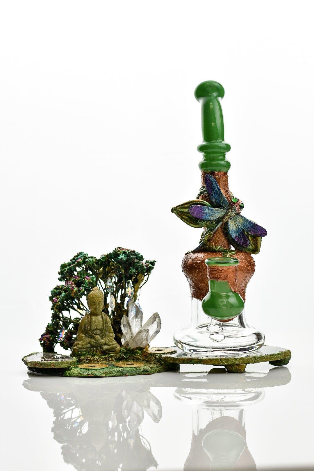 Quartz Crystal energy generator detail on Wealth Tree by Cherry Glass waterpipe