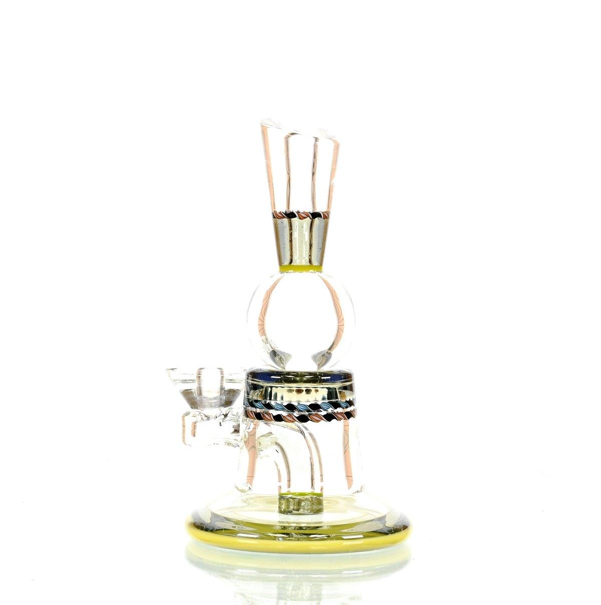 Close-up of 10mm 90 Degree Joint on Glass Blowing Business Passenger Trim A Potion Waterpipe