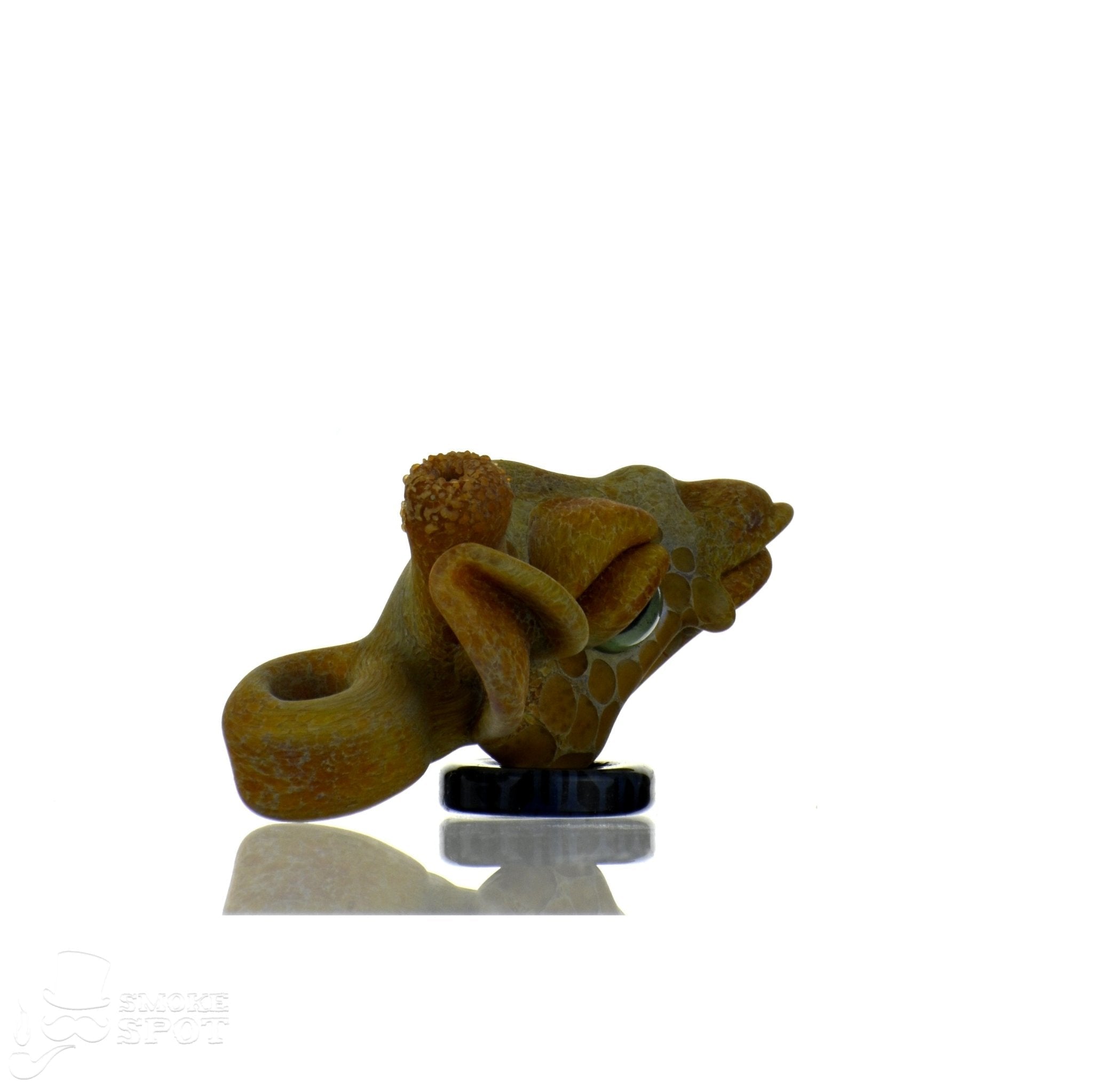 Robertson Glass Giraffe Pendant - Smoke Spot Smoke Shop