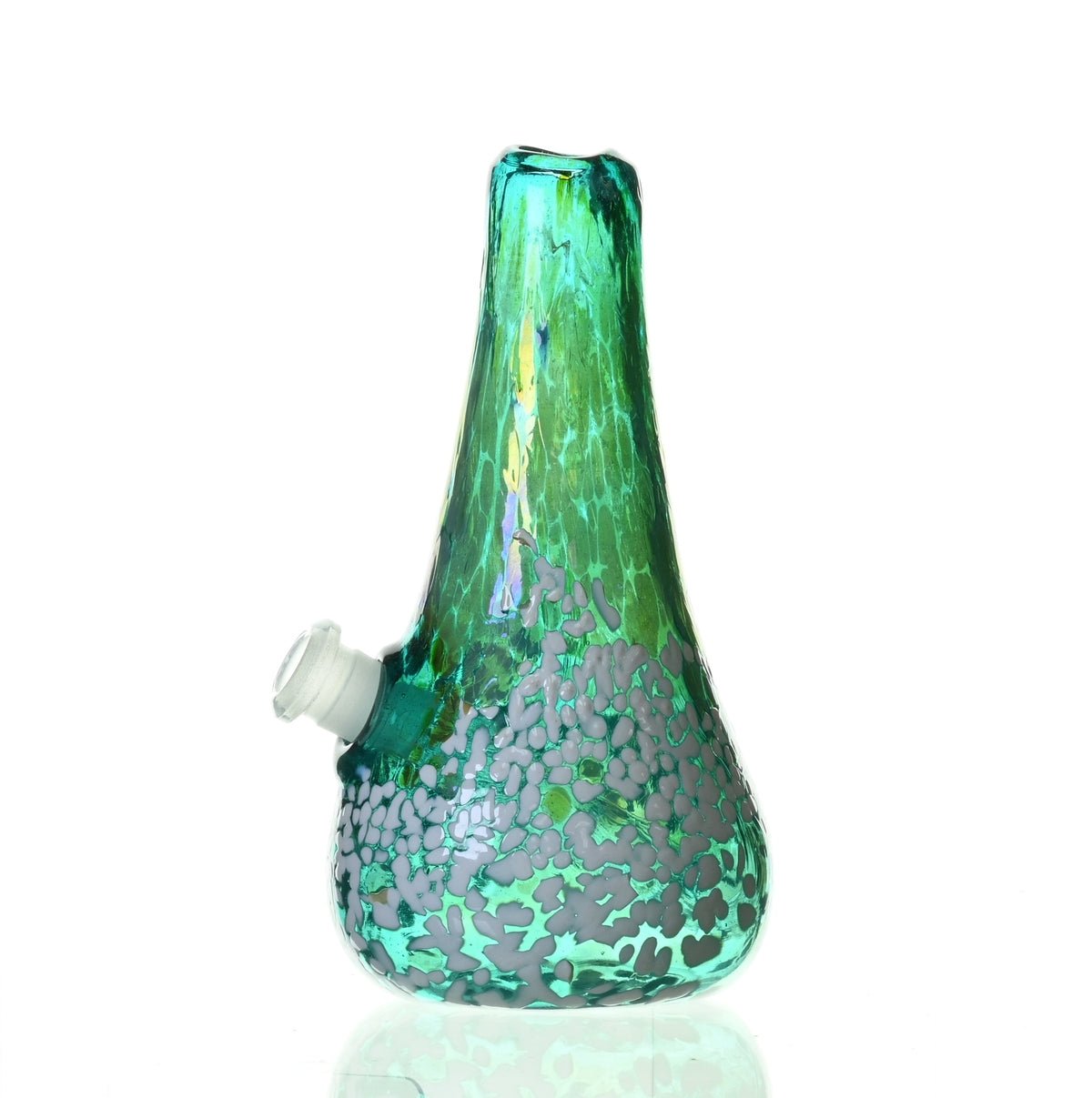 Close-up of SPECIAL K GLASS Soft Glass Medium Cone #124 joint and downstem