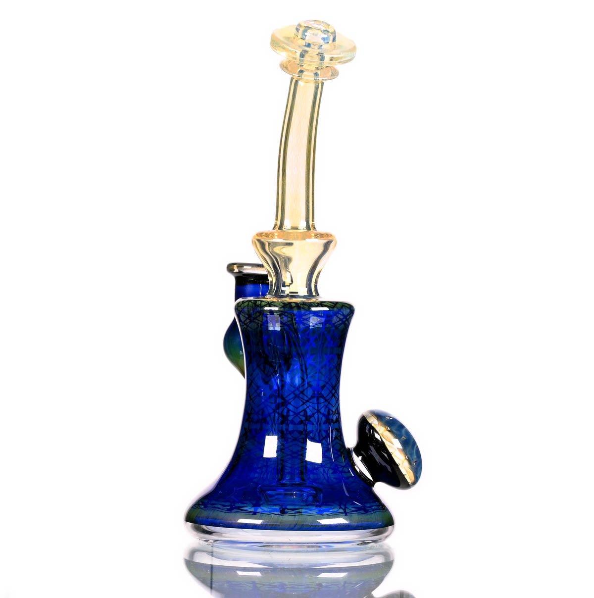 Close-up of STAR SEED GLASS 9 Inch Fume Etch Rig showing fume etch detail