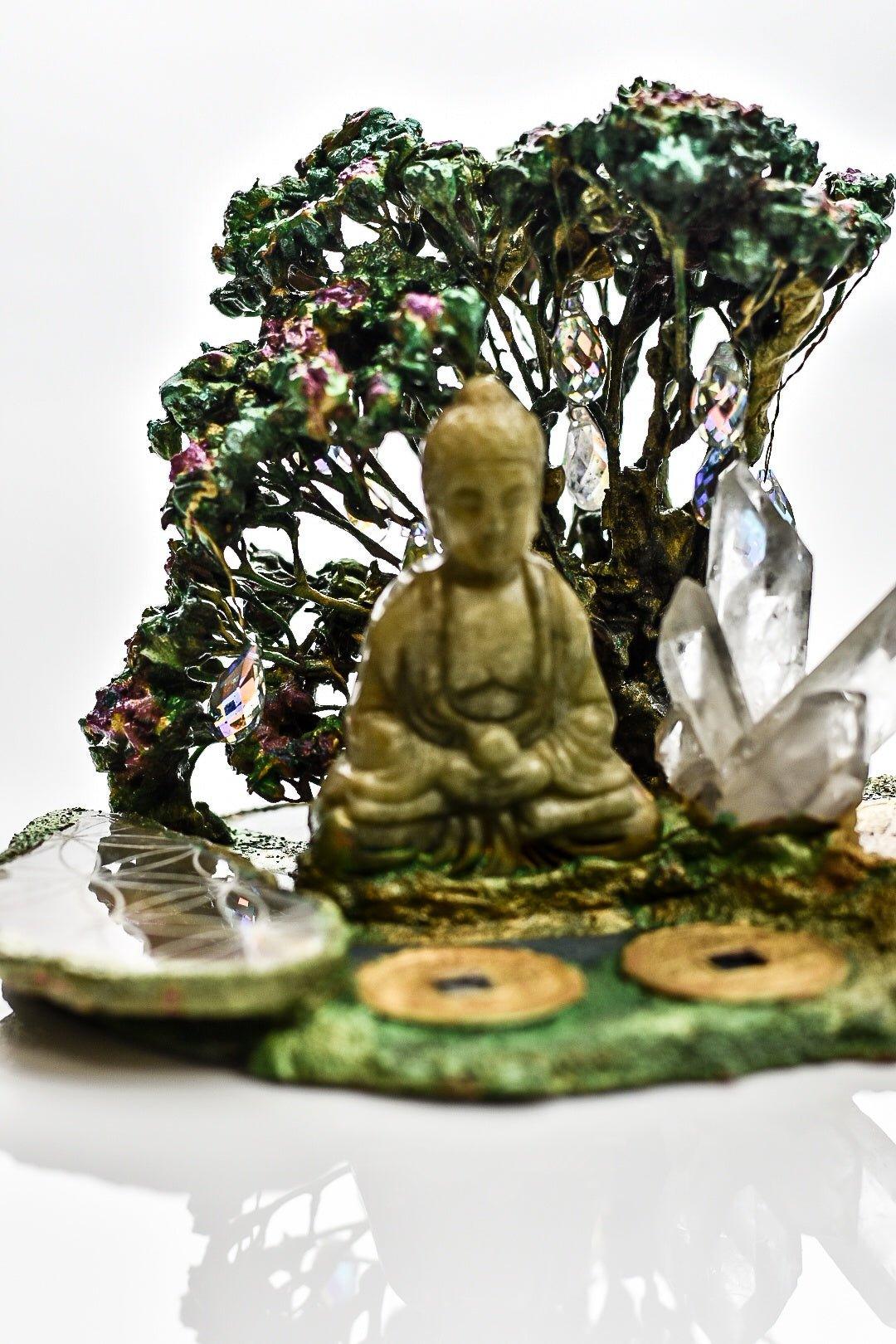Wealth Tree by Cherry Glass premium handcrafted waterpipe with yarrow flowers and Swarovski crystals